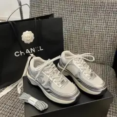 Channel – Sneaker