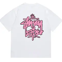 T-Shirt-Auswahl mit Kooperationsmotiven